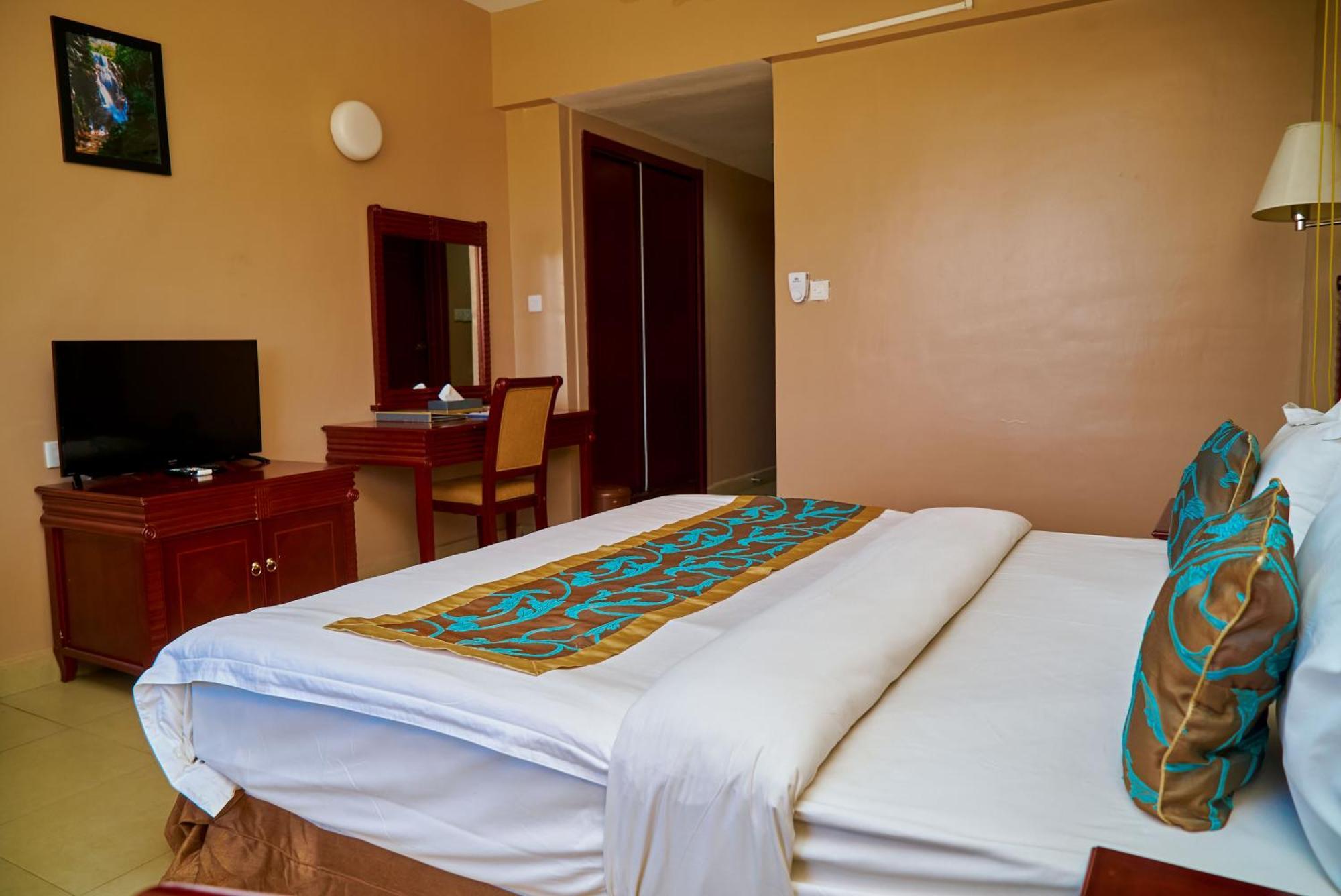 Luwa Evergreen Hotel Mtwara Esterno foto